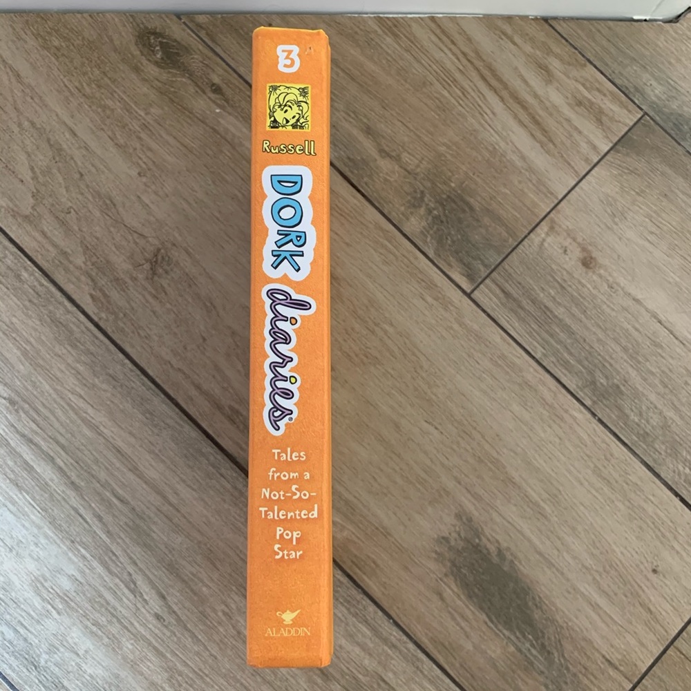 Dork diaries books #1-3 - Picture 4 of 8